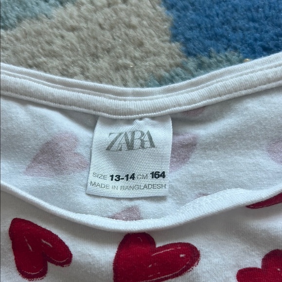 Zara Red and White Heart Pattern Short Sleeve Tee - Picture 2 of 6